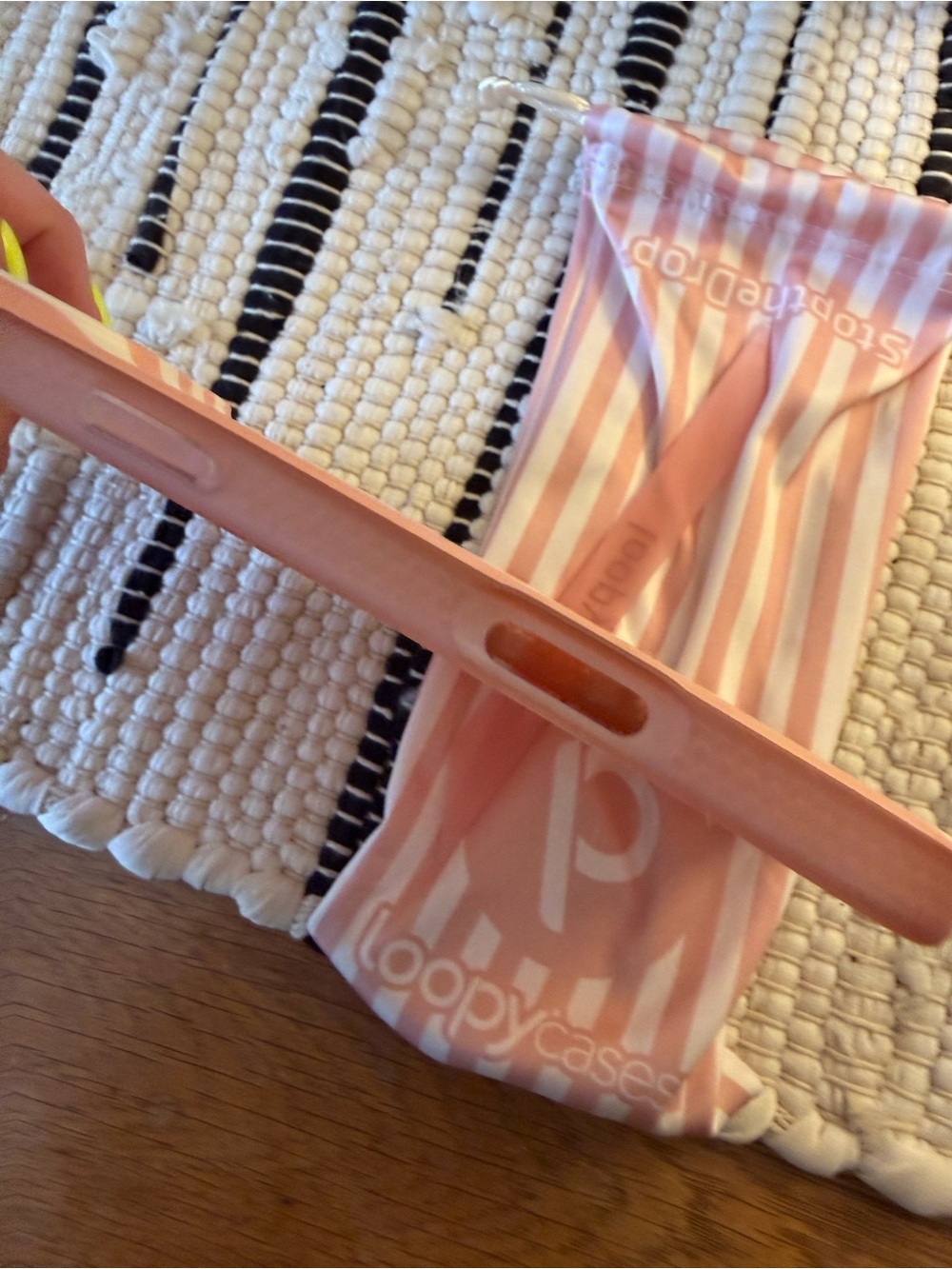 Loopy Case - Picture 3 of 3